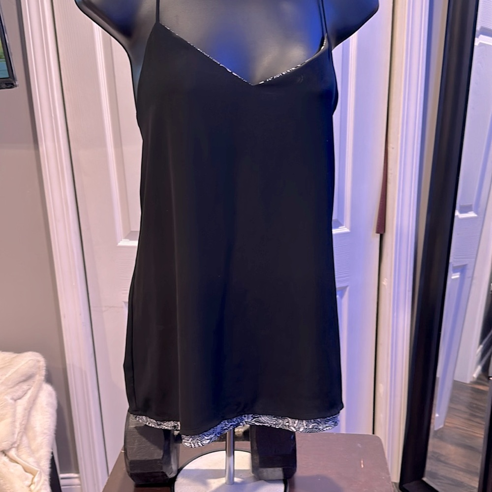Reversible top